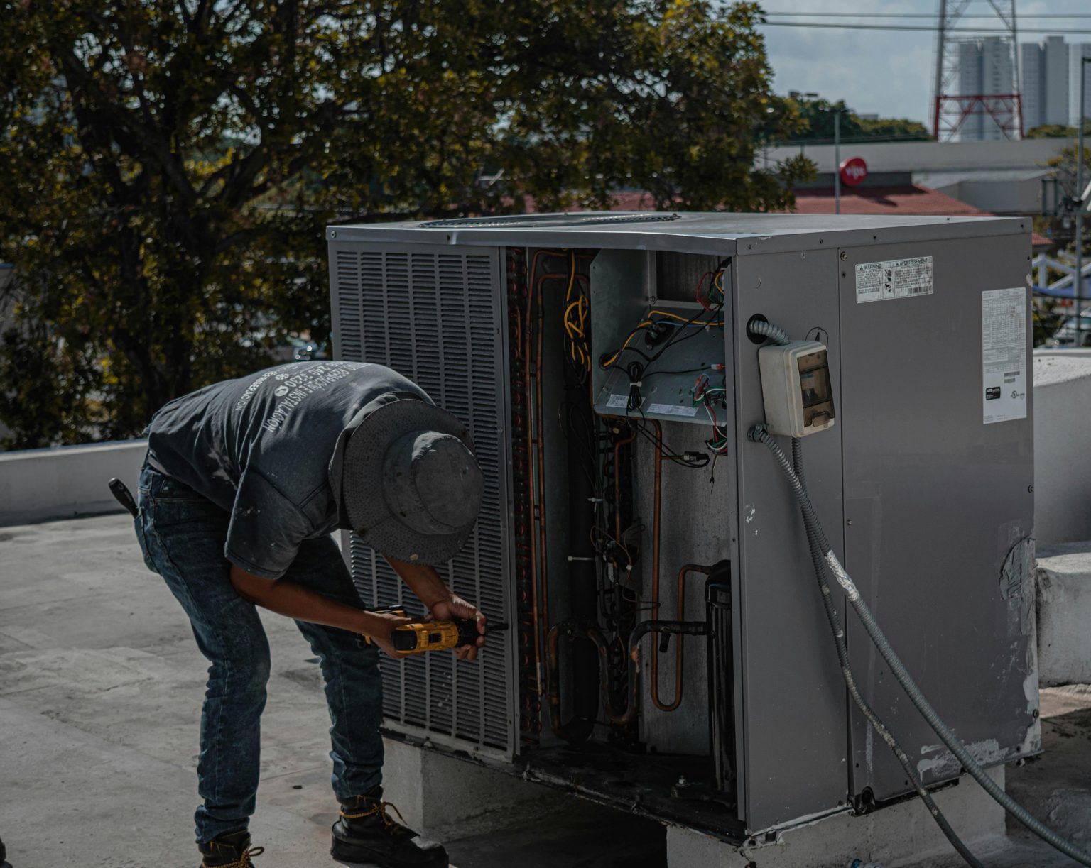 Why Your Business Can’t Afford a Bad HVAC System: The Impact on Productivity and Profit